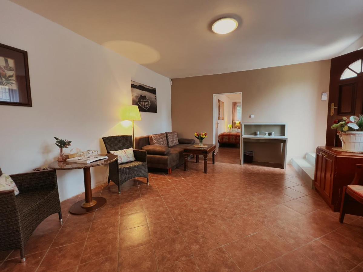 Penzion Karlštejn Esterno foto